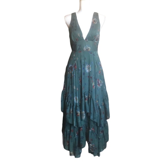 Free People Dresses & Skirts - Free People Stealing Glances Midi Dress